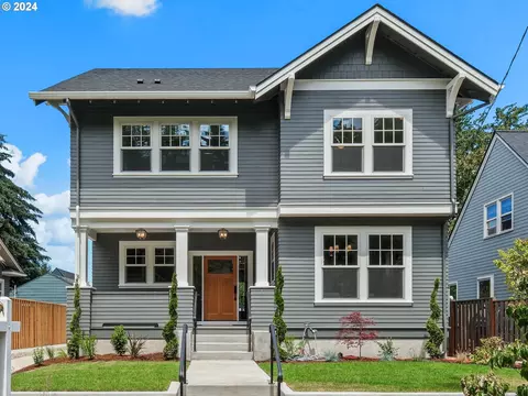 4331 NE Hazelfern Pl, Portland, OR 97213