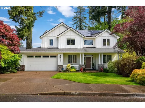 2550 Crestview Dr, West Linn, OR 97068