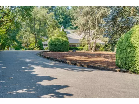 3466 Fir Tree Dr, Salem, OR 97317