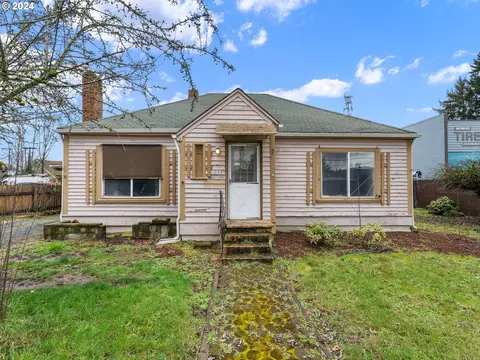 1047 NE Lafayette Ave, Mcminnville, OR 97128