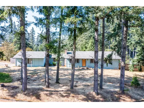 14440 S Hawthorne Ct, Oregon City, OR 97045