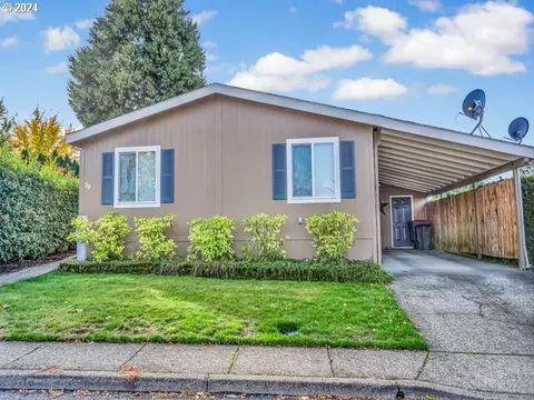 1282 3rd St #(39), Lafayette, OR 97127