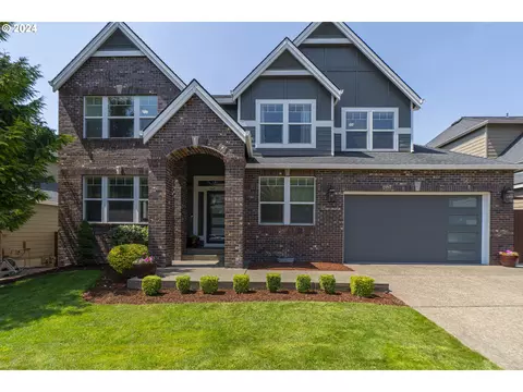 143 N Wood Ct, Newberg, OR 97132