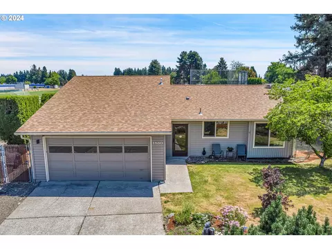 1880 SE Anthony St, Hillsboro, OR 97123