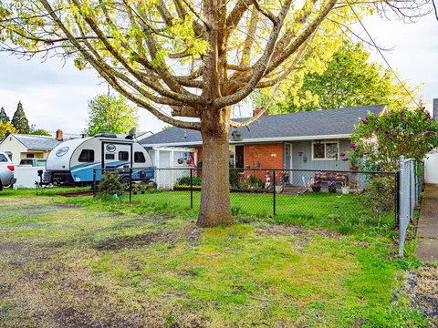 1315 30th Ave, Salem, OR 97301