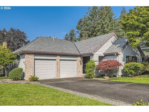 2808 SE Spyglass Dr, Vancouver, WA 98683