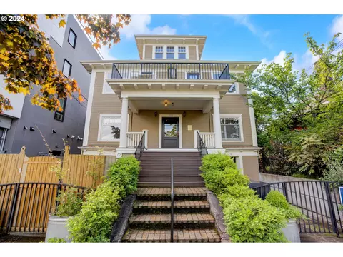 5015 NE 15th Ave #4, Portland, OR 97211