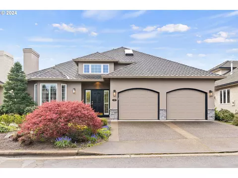 3911 NW Fall Creek Pl, Portland, OR 97229