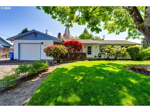 4115 Scottdale St, Eugene, OR 97404