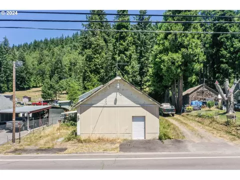 47972 W 2nd St, Oakridge, OR 97463