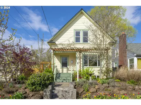4705 NE 10th Ave, Portland, OR 97211