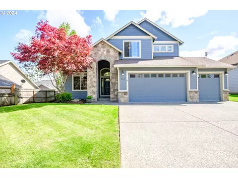 323 NW Reed Ln, Dallas, OR 97338