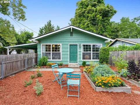 5737 SE Malden St, Portland, OR 97206