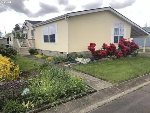 4155 NE Three Mile Ln #173, Mcminnville, OR 97128