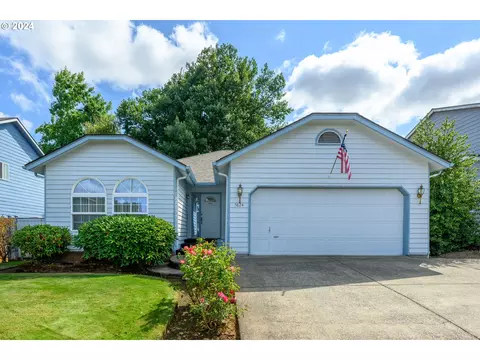 5824 Cinnibar St, Salem, OR 97306