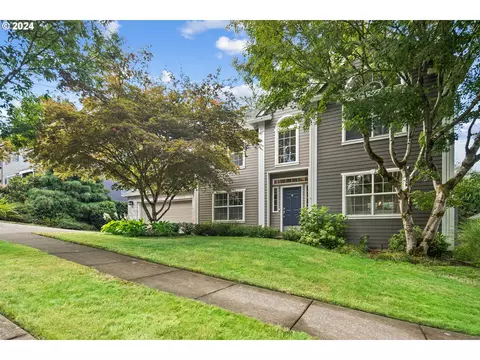 757 Nicole Dr, West Linn, OR 97068