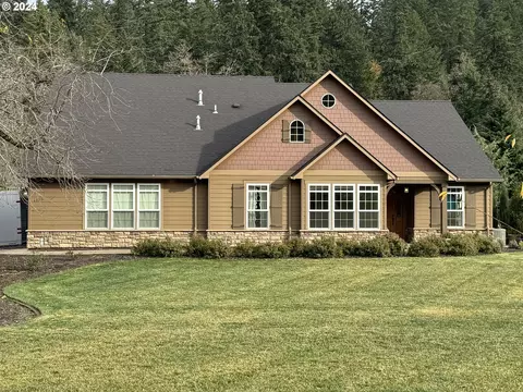 1159 S Water St, Silverton, OR 97381