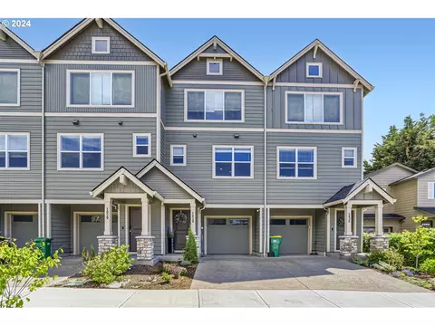 1028 SW 2nd Way, Troutdale, OR 97060