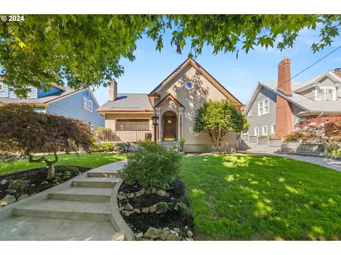 1715 SE 29th Ave, Portland, OR 97214