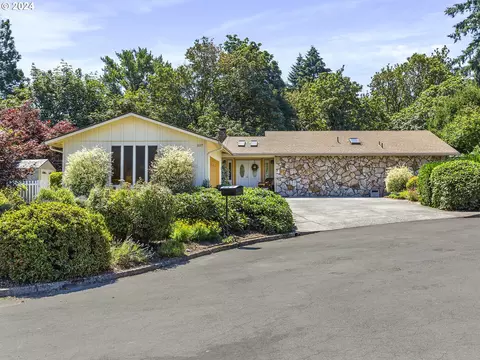 1127 NE 126th Loop, Vancouver, WA 98685