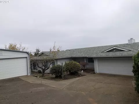556 Sunwood Dr NW, Salem, OR 97304
