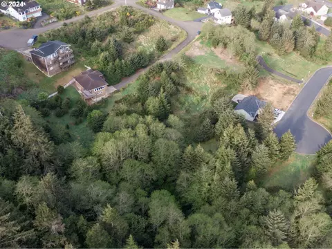 Valley View Dr, Pacific City, OR 97135