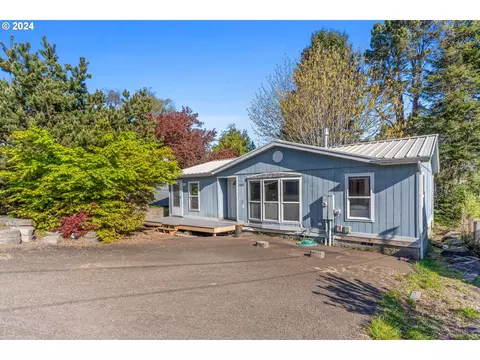 1887 NE 20th St, Lincoln City, OR 97367