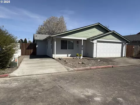 3042 Haley St, Salem, OR 97305
