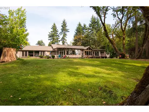 1802 Fisher Rd, Roseburg, OR 97471