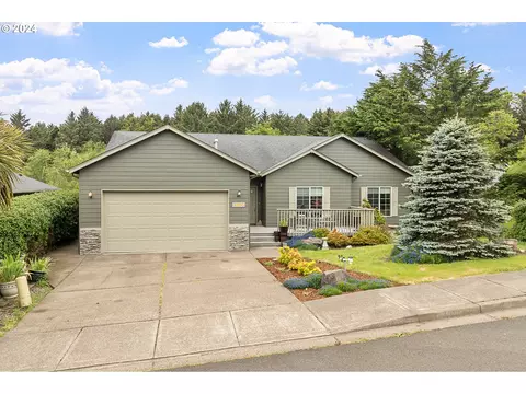 4660 NE Union Loop, Lincoln City, OR 97367