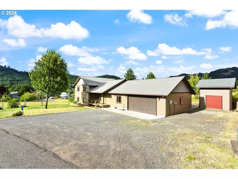 534 Cochran Ln, White Salmon, WA 98672