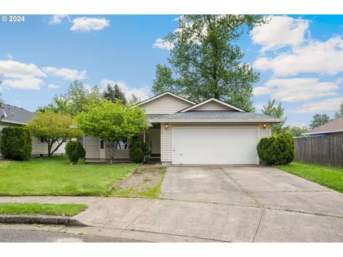 120 Oxford Rd, Longview, WA 98632
