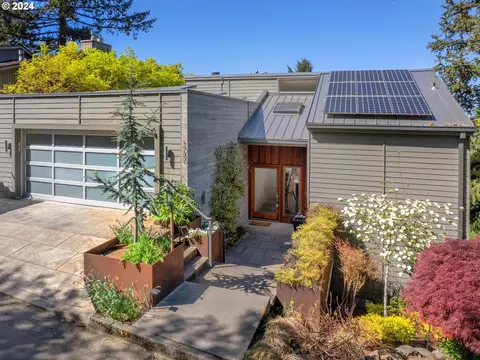 1080 Upper Devon Ln, Lake Oswego, OR 97034