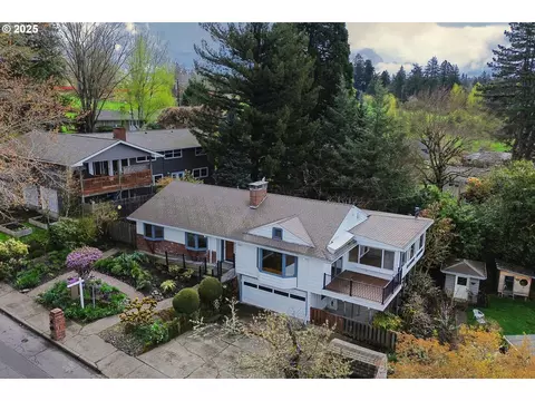 5462 SW Dover Ln, Portland, OR 97225