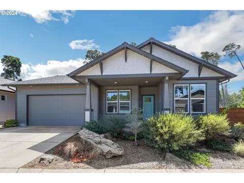 3700 Nandina Dr, Florence, OR 97439