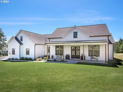 33268 Primrose Ln, Warrenton, OR 97146