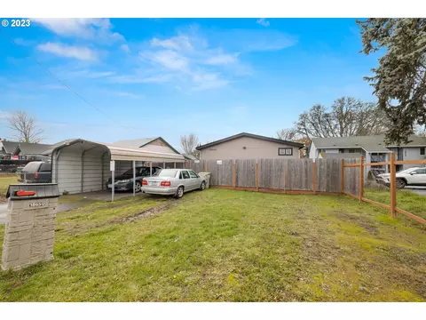 18650 SW Shaw St, Beaverton, OR 97078