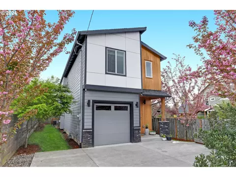 6213 NE 9th Ave, Portland, OR 97211