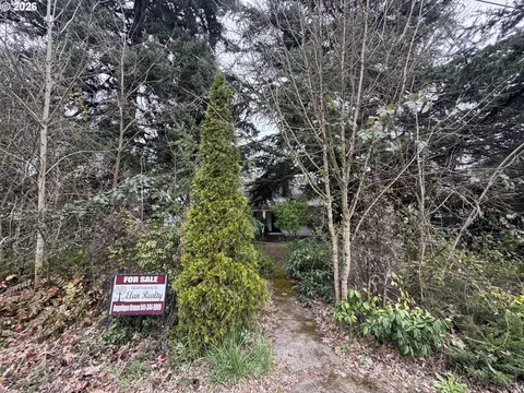 Exterior - 805 River Rd, Eugene, OR 97404 photo 11 of 12