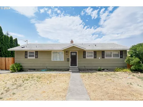 823 NW 5th St, Pendleton, OR 97801