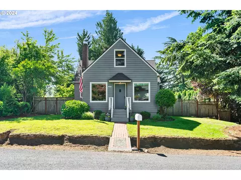 2400 SE Swain Ave, Milwaukie, OR 97267