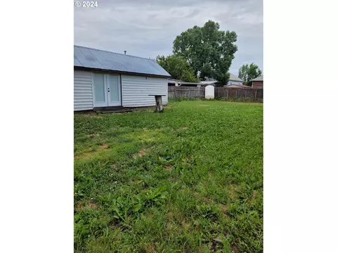324 SW 15th St, Pendleton, OR 97801