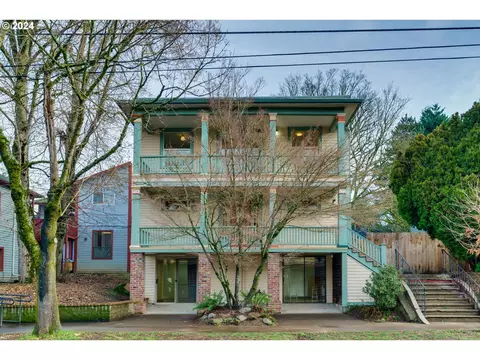 2716 SE 26th Ave, Portland, OR 97202