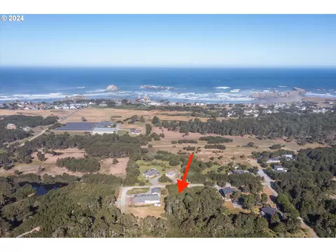 00 Jackson Rd, Bandon, OR 97411