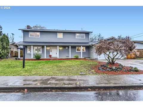 830 NE 18th St, Mcminnville, OR 97128