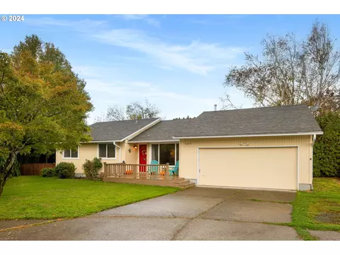 1217 SE 24th Cir, Troutdale, OR 97060