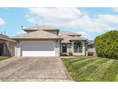 15118 SW Kenton Dr, Portland, OR 97224