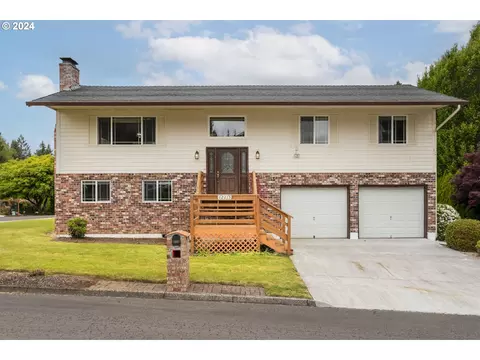 12213 NW 10th Ave, Vancouver, WA 98685