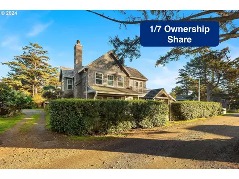 163 S Laurel St, Cannon Beach, OR 97110