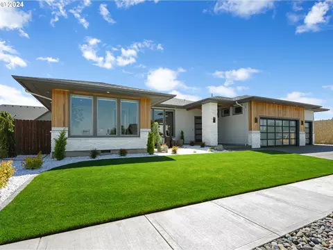 12207 NW 20th Ave #LOT 12, Vancouver, WA 98685